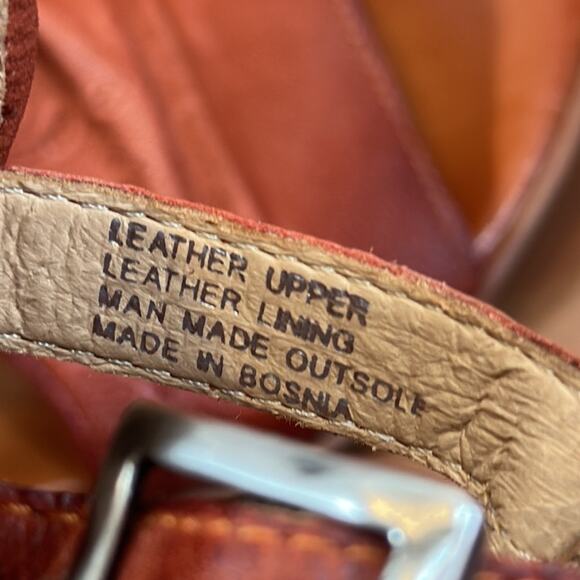 Miz Mooz Corra Leather Wide Width Heeled Sandals Size 38W - Picture 8 of 9